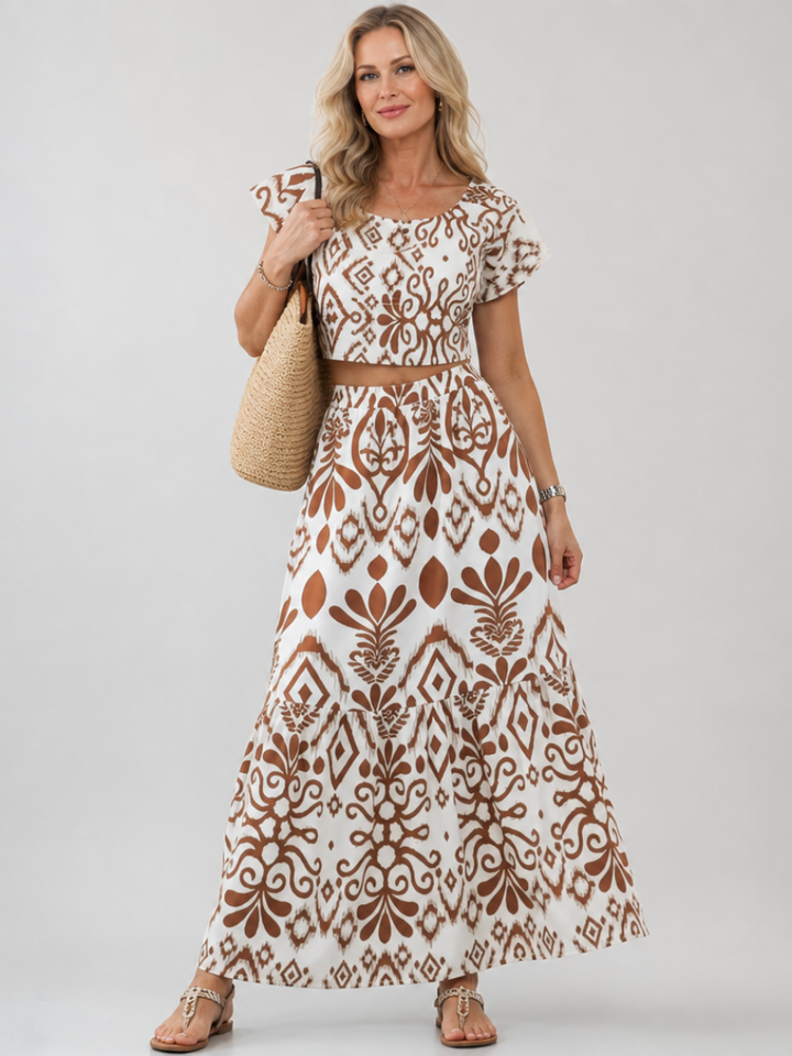 Auvelle | Robe midi à jupe évasée et manches courtes